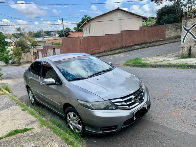 Honda City Sedan DX 1.5 Flex 16V Mec. 2013