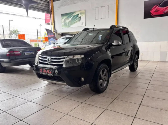 Renault Duster Dynamique 2.0 Hi-flex 16V Aut. 2014