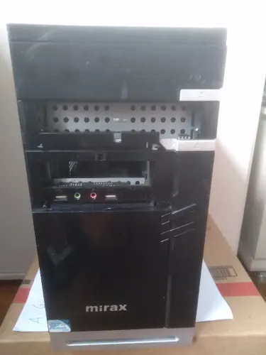 Desktop PC 2GBRAM HD 260GB