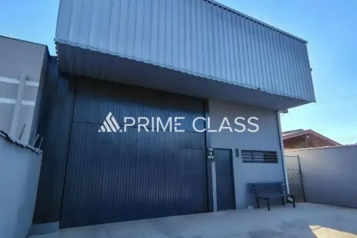 Galpão Industrial 270m² com edícula 2 quartos, Bairro Fátima - Canoas