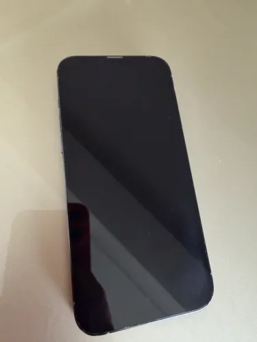 iPhone 13 por Max 128 GB. 2500