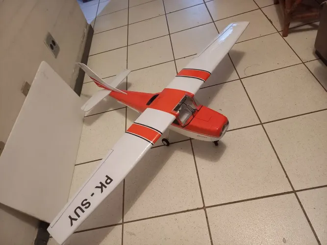 Aeromodelo Cessna pronto