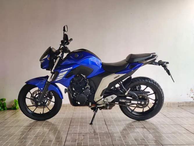 Yamaha Fazer FZ25 2023 - Á VENDA