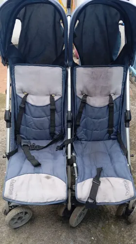 Carrinho de bebe gêmeos prá concertar 