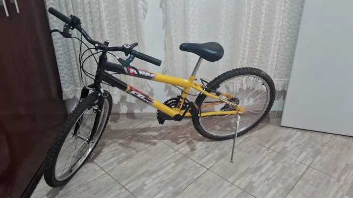 Bicicleta aro 24 semi nova