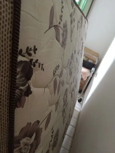 Vendo colchão Ortobom casal 650,00 semi novo em ótimo estado