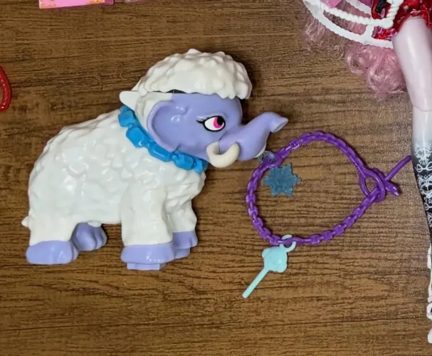 Pet Abbey Monster High