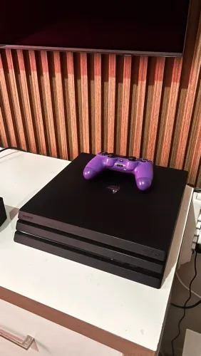 PS4 Pro 1TB 4K + Controle Original | Excelente Estado