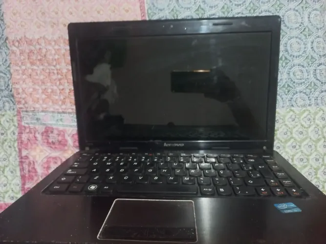 Notebook Lenovo pra retirar peças