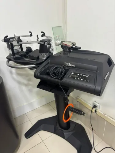 Maquina Wilson Bayardo Light de encordoar raquetes tennis