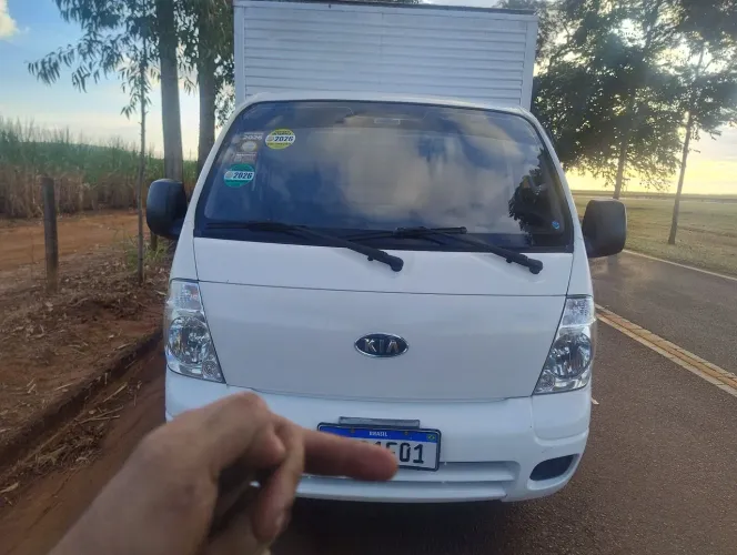 Kia Motors Bongo K-2500 2.5 4X2 TB Diesel 2011