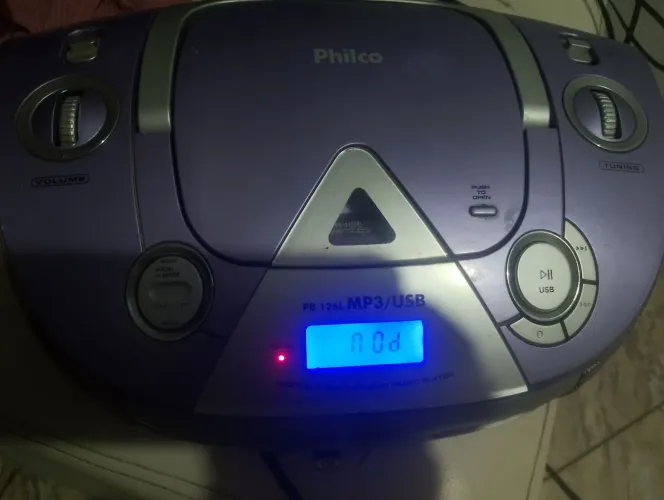 Rádio ? liga mas não toca música tem que conserta