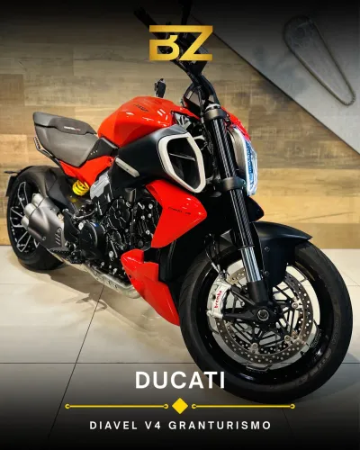 DUCATI DIAVEL V4 GRANTURISMO - Baixo Km - Impecável