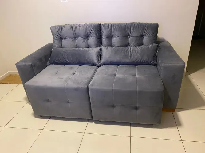 Sofá retrátil 1.80 metros com 2 almofadinhas!
