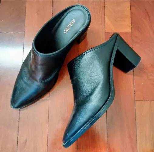 Mule Fechada Preta Couro | Arezzo<br>Tamanho 39