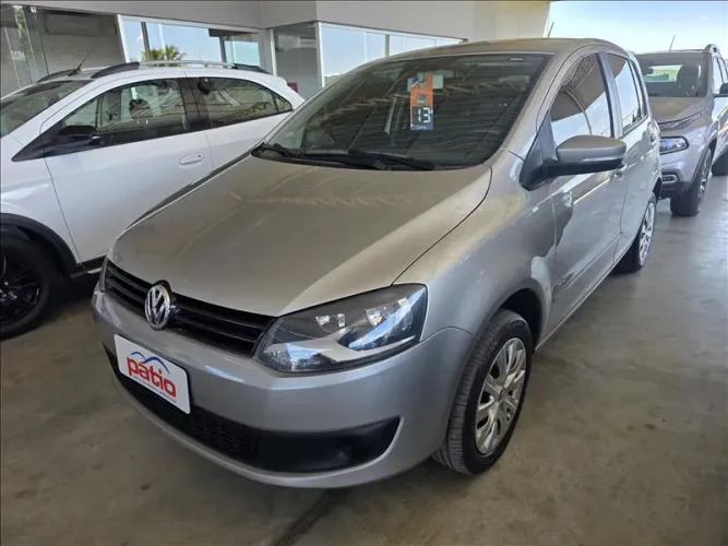 Volkswagen Fox 1.0 MI Total Flex 8V 3P 2013