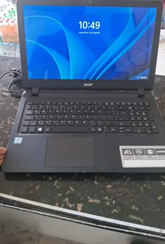 Vende-se notebook ace,3 mes de usor,acompanha carregador