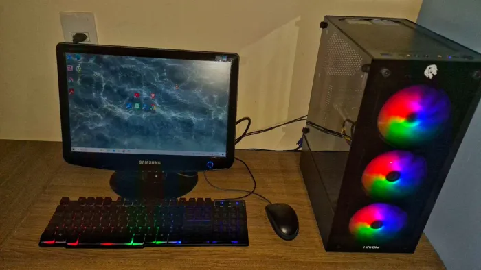 PC Gamer i7 + RX 580 8GB + 16GB RAM + SSD 240GB - Completo