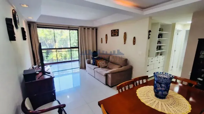 Recreio dos Bandeirantes| Reformado| 93m²| 2 quartos | 1 Suíte I 1 Vaga.