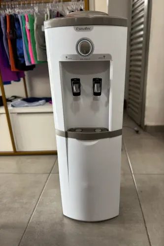 Bebedouro de coluna Esmaltec branco 