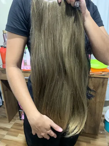 Cabelo sintético bem natural 