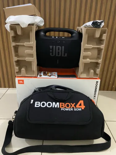 Boombox 4 zerada 8 meses de garantia com bolsa