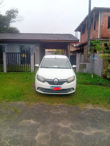 Renault Logan Dynamique Hi-flex 1.6 8V 4P 2016