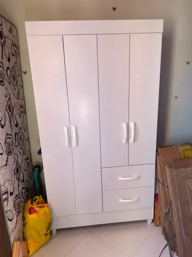 Guarda-Roupa Infantil Branco - 4 portas e 2 gavetas