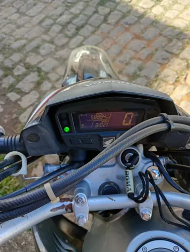 Vende_se Bros 160/ano 2021