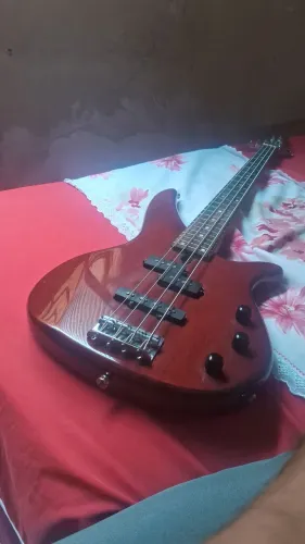 Contrabaixo Yamaha 4 Cordas Passivo