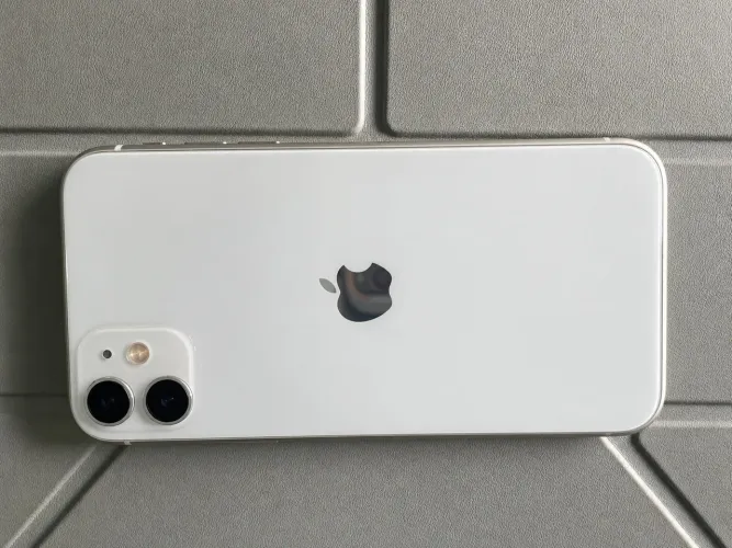 Vendo IPHONE 11