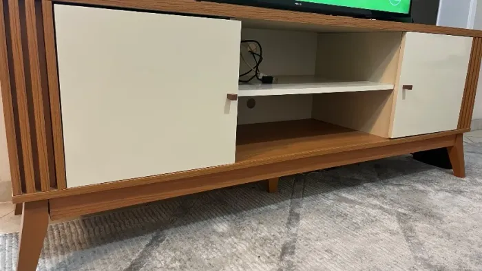 Rack EDN Legacy 1.6 Mdf/Mdp p/ TV até 60" (Off White / Cedro)