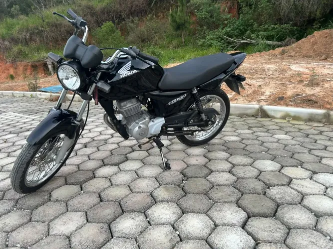 Fazer 250 cg titan 150