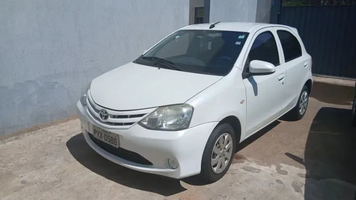 Toyota Etios X 1.3 Flex 16V 5P Aut. 2017