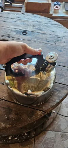 Chaleira de aço inox com apito