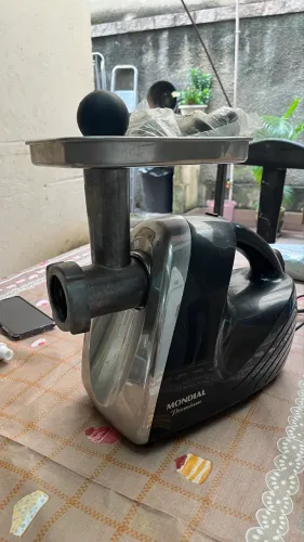 Moedor de Carne Elétrico Mondial Premium (Modelo MC-03).