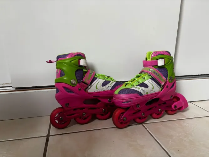Patins Spin Roller Rosa com protetores