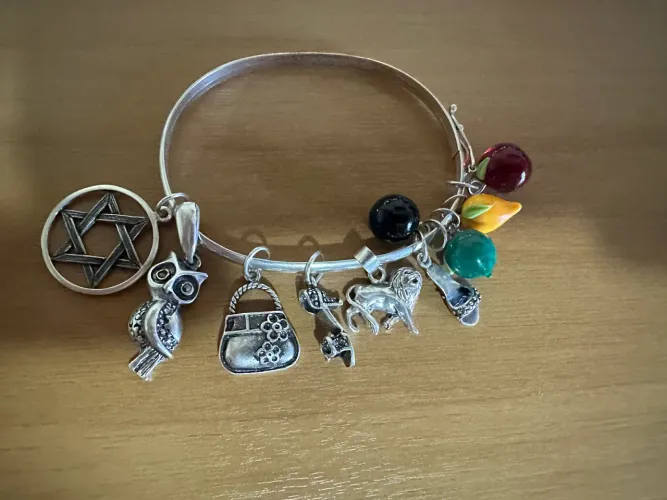 Prata de bali pulseira aro com pingentes 