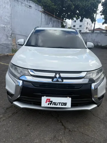 Mitsubishi Outlander 2.2 165cv Diesel Aut. 2016