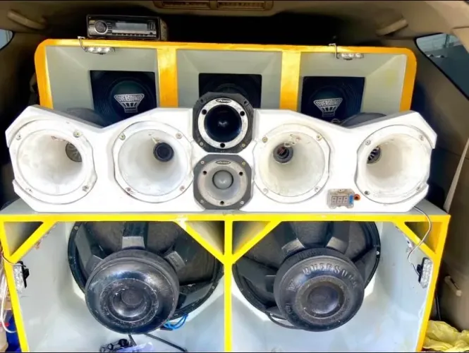 Som automotivo top 6.000