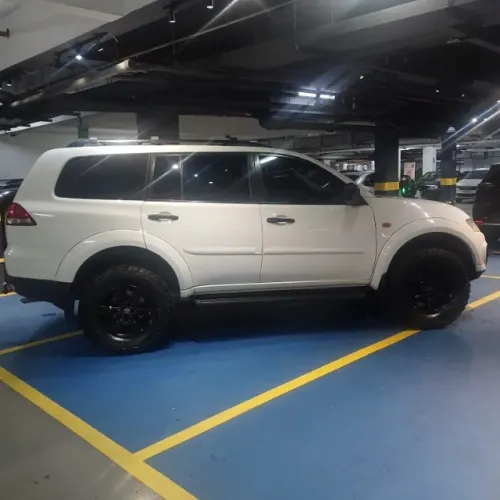 Mitsubishi Pajero 3.2 4X4 T.i. Dies. 5P AUT 2016