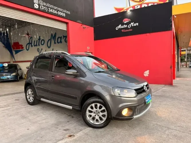 Volkswagen Crossfox 1.6 MI Total Flex 8V 5P 2013