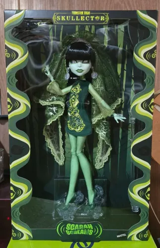 Boneca Skullector Scarah Screams Monster High