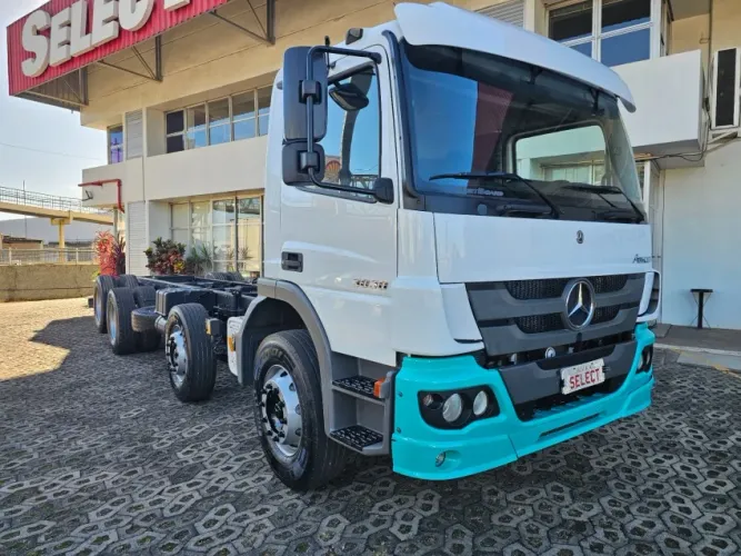 Atego 3030 cab estendida