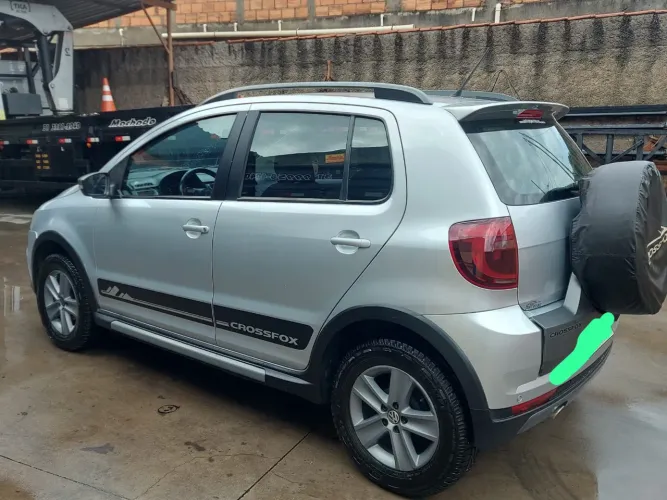 Volkswagen Crossfox 1.6 MI Total Flex 8V 5P 2012