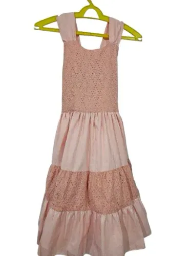 Promoção de 4 vestidos de festa e passeio infantil