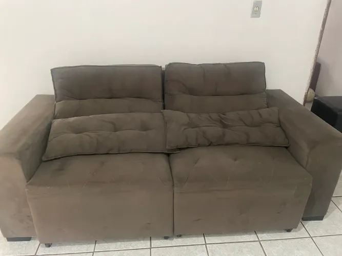 Sofá retrátil
