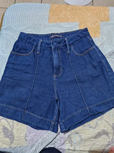 Short jeans