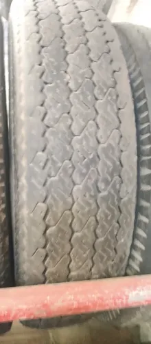 Pneus originais aro 15 de fusca valor a consultar de acordo com a vida útil