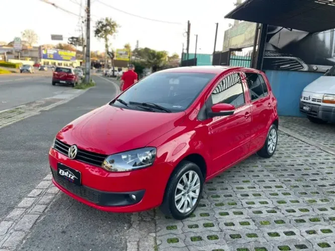 Volkswagen Fox 1.0 MI Total Flex 8V 5P 2012